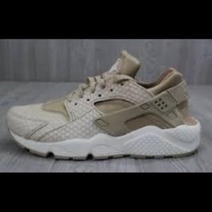 Nike Huarache Snakeskin